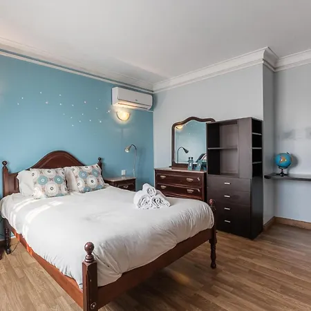Charming And Calm House - 5 Minutes From The By Car Сasa de vacaciones Vila Nova de Gaia