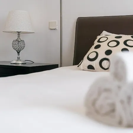 Charming And Calm House - 5 Minutes From The By Car Сasa de vacaciones Vila Nova de Gaia