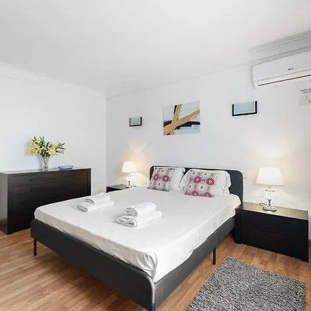 Charming And Calm House - 5 Minutes From The By Car Vila Nova de Gaia