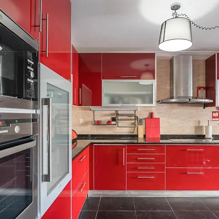 Charming And Calm House - 5 Minutes From The By Car *