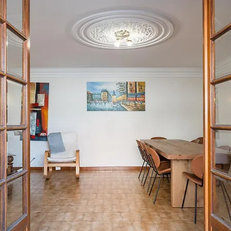 Casa vacanze Charming And Calm House - 5 Minutes From The By Car *