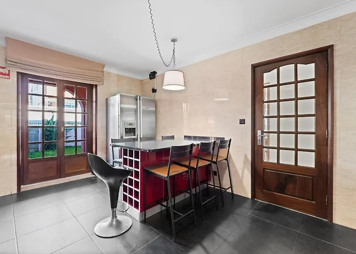 Charming And Calm House - 5 Minutes From The By Car 빌라노바데가이아