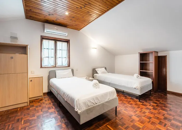 Charming And Calm House - 5 Minutes From The By Car Feriehus *