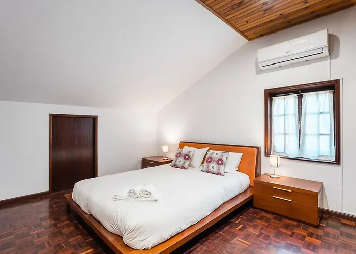 Charming And Calm House - 5 Minutes From The By Car * Vila Nova de Gaia