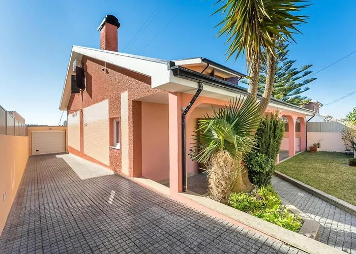 Charming And Calm House - 5 Minutes From The By Car 펜션