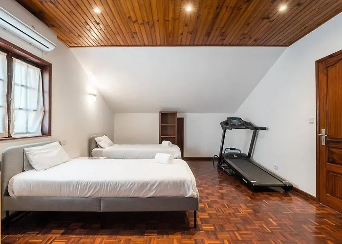 Charming And Calm House - 5 Minutes From The By Car 펜션