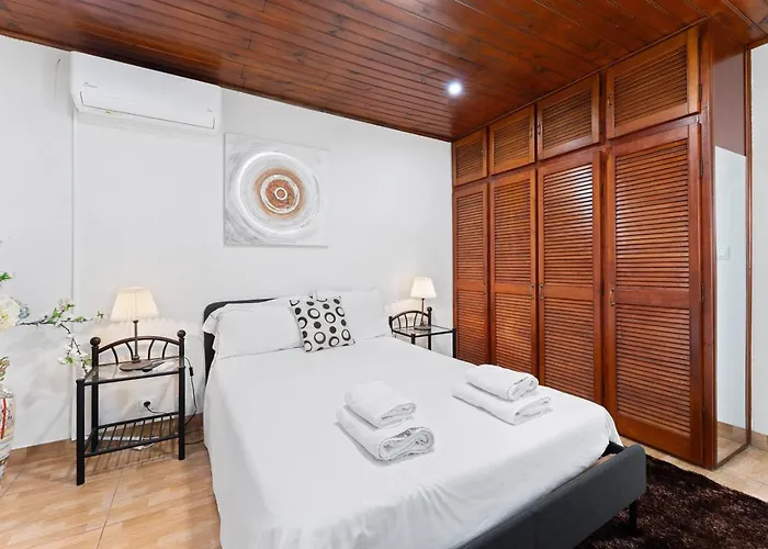 Charming And Calm House - 5 Minutes From The By Car * Vila Nova de Gaia