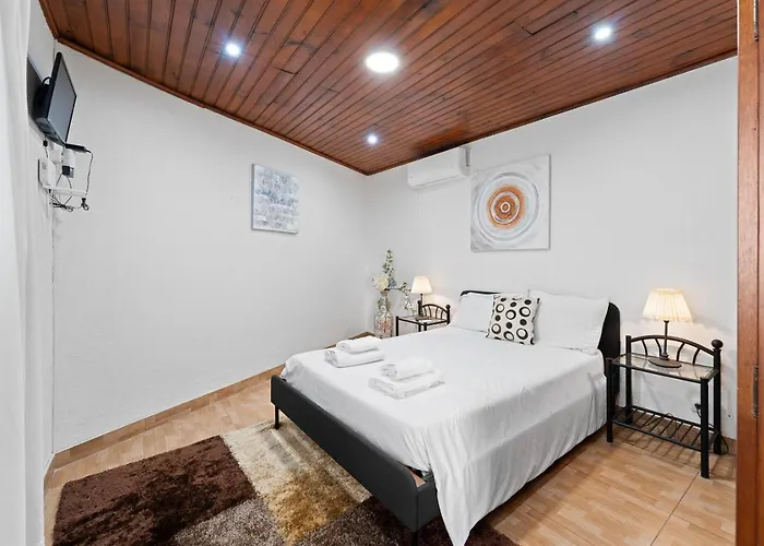 펜션 Charming And Calm House - 5 Minutes From The By Car *